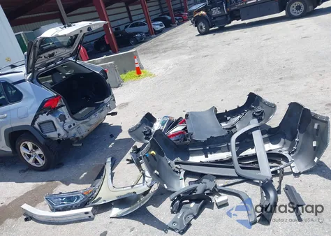 2021 Toyota Rav4 Hybrid Xle Premium z USA, uszkodzony, nr VIN 2T3B6RFV2MW018967